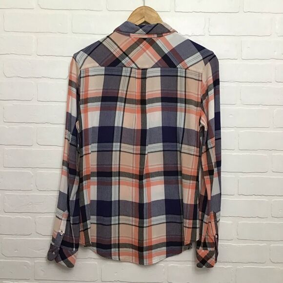 GUESS Plaid Button Down Shirt Women’s Small Ecru Pink Blue Peach Rayon Blend - Picture 11 of 11